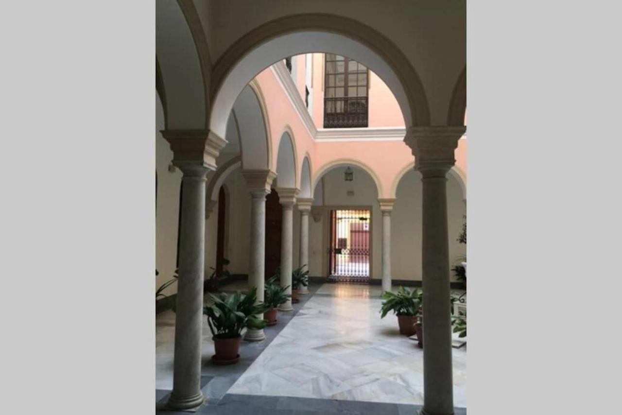 Palacio Caballeros. Parking/Wifi Jerez de la Frontera Zewnętrze zdjęcie